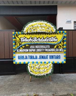 Papan Bunga Duka di Sendangadi